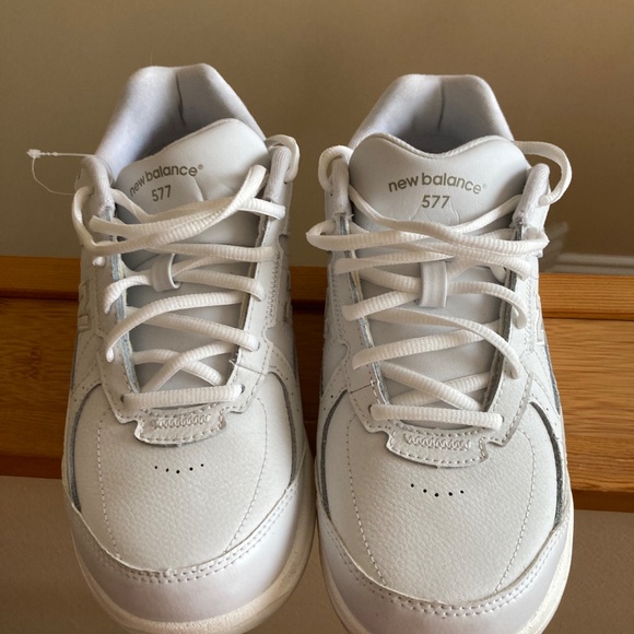 New Balance 577 White 885166891538 WW577WT 8W EXCELLENT - Picture 1 of 8